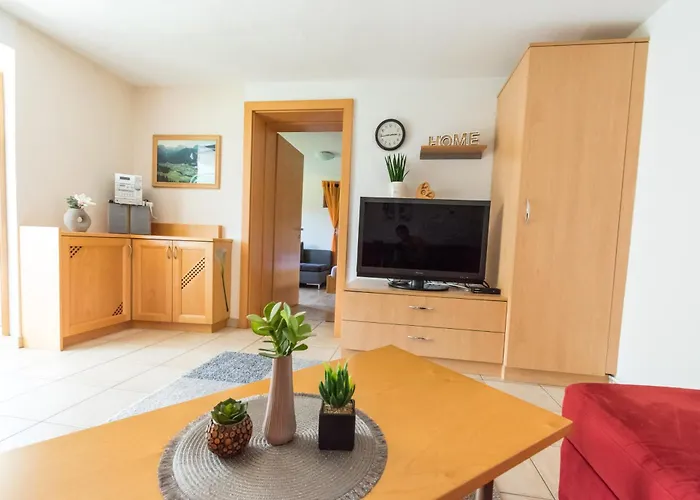 Rosi Apartman Trins